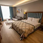 Incipark 4* 萨卡里亚