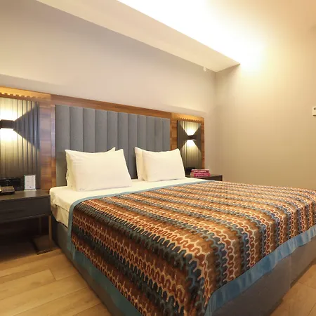 Hotel Incipark 4*