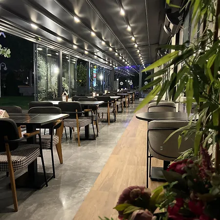 Incipark 4*